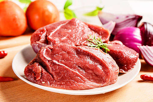 怎样判断牛肉是否变质 如何辨别牛肉新不新鲜